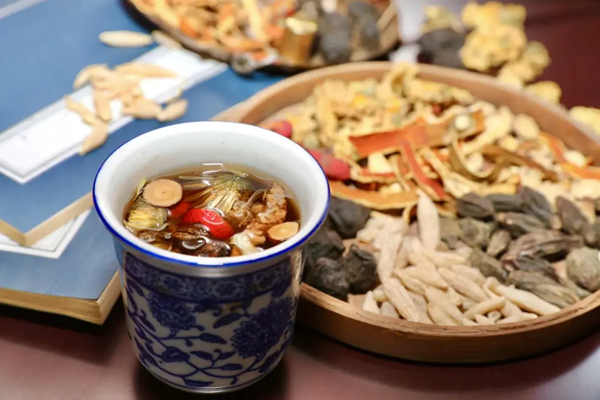 TCM tea drinks gaining popularity in Jiangsu