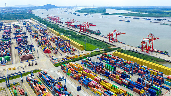 Jiangsu's foreign trade up 5.2% in H1