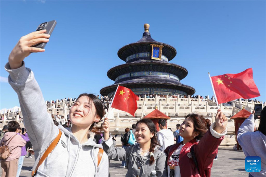 China sees record-breaking daily passenger trips