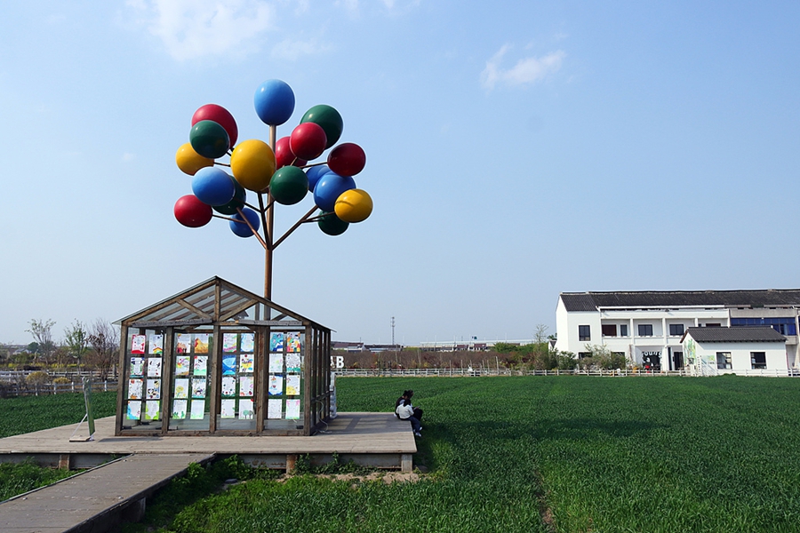 China sees robust growth in domestic tourism spending
