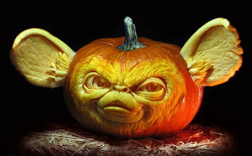 Creepy pumpkin decorations for Halloween.jpg