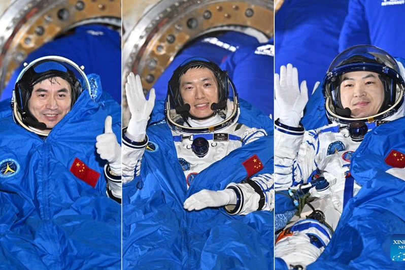 Chinese astronauts return to Earth