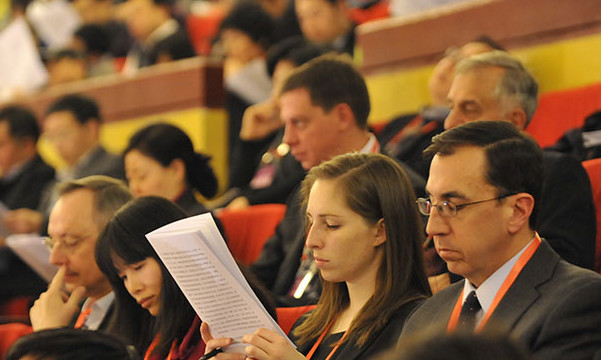 Foreign honorary citizens sit in on 12th Jiangsu PPC.jpg